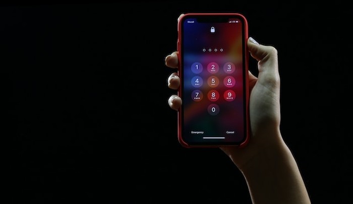 Lockscreen dan password HP.
