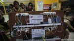 Penampakan Antrean Charger HP Para Anggota Pramuka di Rainas XII