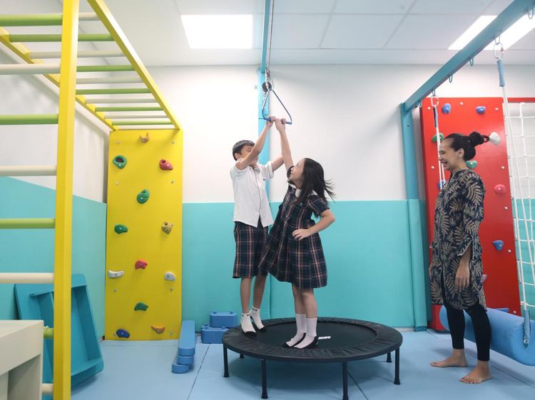 Melihat Klinik Layanan Kesehatan Mental untuk Anak hingga Lansia