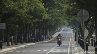 Kakorlantas Polri Irjen Pol Firman Shantyabudi juga mengingatkan agar tidak menggunakan sepeda listrik di jalan raya. Disarankan hanya menggunakan sepeda listrik di area kompleks perumahan.