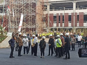 Ditemani Menteri PUPR-Menlu, Jokowi Tinjau Renovasi JCC Jelang KTT ASEAN