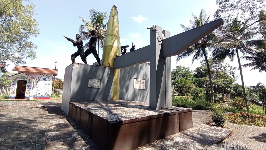 Puing jembatan Karangresik yang menjadi saksi sejarah pertempuran di Tasikmalaya.