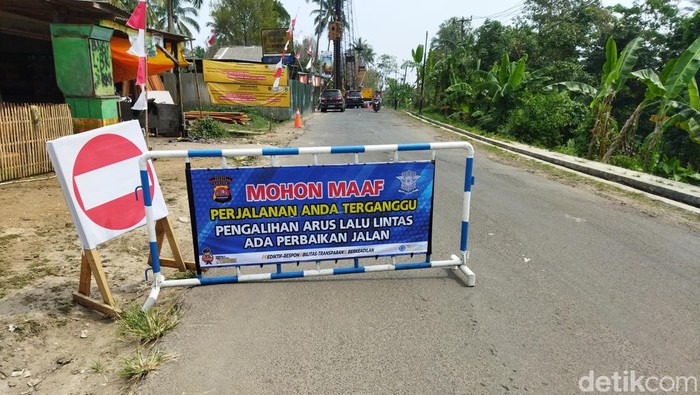 Ruas jalan Mengger-Caringin akan ditutup selama 4 bulan.