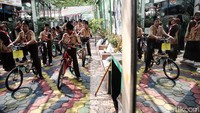 Para siswa juga gowes bareng untuk memperingati Hari Pramuka Nasional 2023.  
