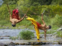 Karya Keren Jawara Kontes Foto Olahraga: Silat, Badminton hingga Messi