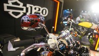 Di atas kertas Max 1.250 cc bisa memuntahkan 145 tenaga kuda (Pan America), sedangkan Max 975 bisa mengeluarkan 115 tenaga kuda (Sporster S).  