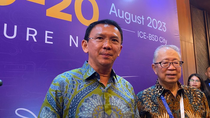 Ahok dan Yohannes Nangoi