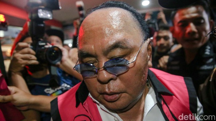 Anggota DPR Ismail Thomas Langsung Ditahan Usai jadi Tersangka