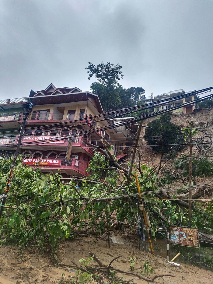 General view of landslide damage caused by flash floods in Mandi, Himachal Pradesh, India, August 14, 2023, in this picture obtained from social media. Subhash Dogra/via REUTERS  THIS IMAGE HAS BEEN SUPPLIED BY A THIRD PARTY. MANDATORY CREDIT. NO RESALES. NO ARCHIVES.