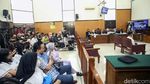 Berompi Tahanan, Mario Dandy Jalani Sidang Tuntutan