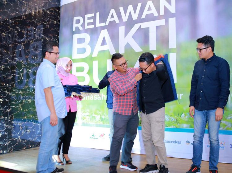 BSI-Relawan Bakti BUMN Gelar Misi Sosial di Meunasah Asan Aceh