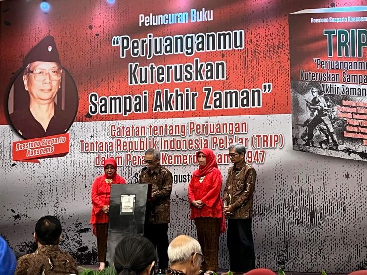 Buku Catatan Perjuangan Tentara Republik Indonesia Pelajar (TRIP) Diluncurkan