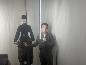 Eksibisi Auguste Soesastro 15 Tahun Berkarya, Gabungkan Fashion & Sejarah