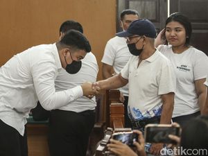 Baca Pleidoi, Shane Lukas Nangis saat Minta Maaf ke Ayahnya