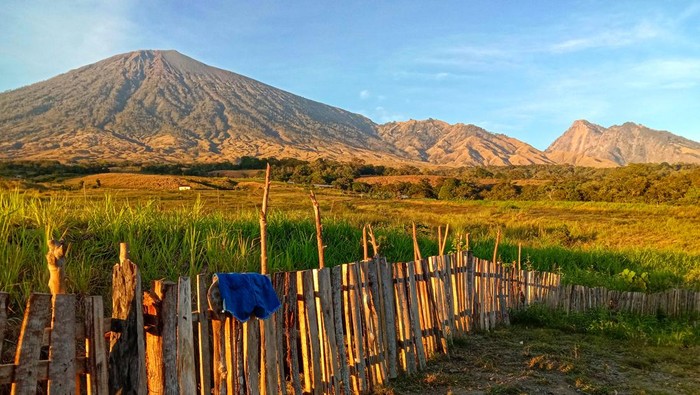 Emilio Audero Mulyadi dan Gunung Rinjani.