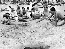 Deretan Foto Jadul Bikin Tercengang hingga Ngeri