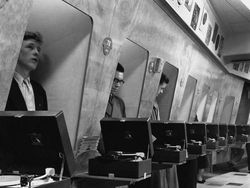 Deretan Foto Jadul Bikin Tercengang hingga Ngeri