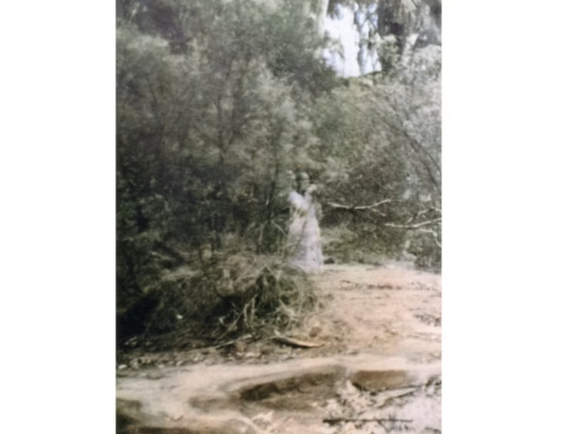 Foto penampakan hantu