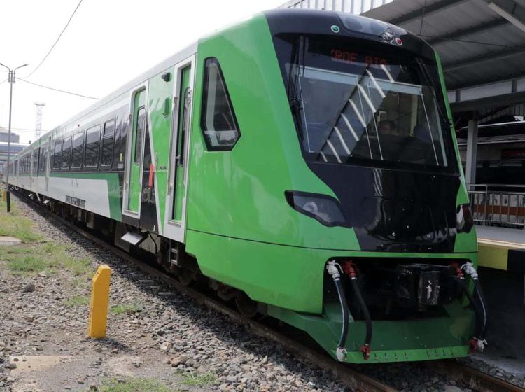 Ini KA Feeder yang Angkut Penumpang Kereta Cepat ke Kota Bandung