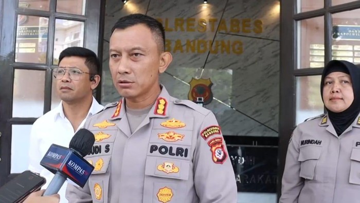Kapolrestabes Bandung Kombes Budi Sartono