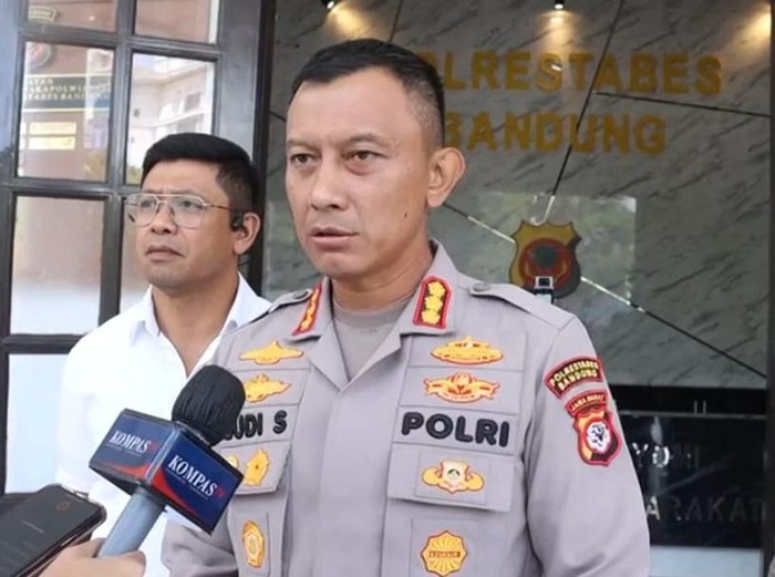 Kapolrestabes Bandung Kombes Budi Sartono
