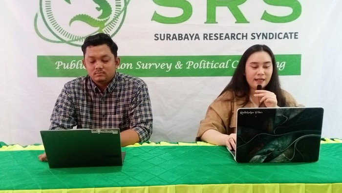 Konferensi pers survei SRS