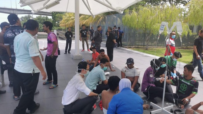 Korban selamat setelah dievakuasi