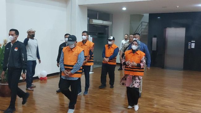 KPK Kembali Tahan 5 Eks Anggota DPRD Jambi Terkait Suap 'Ketok Palu'