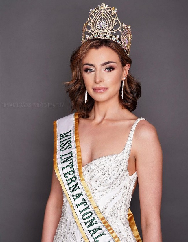 Perundungan secara verbal membuat Alisha diet mati-matian agar menjadi kurus. Akibatnya, dia mengidap anoreksia di usia 13 tahun. Foto: Instagram/@_lisha_pie