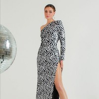 Pengalaman buruk pernah di-bully saat remaja membuat Alisha lantang menyuarakan bahaya bullying pada remaja. Foto: Instagram/@_lisha_pie