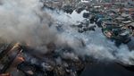 Ngeri! 52 Kapal Nelayan Terbakar di Pelabuhan Jongor Tegal Dilihat dari Atas