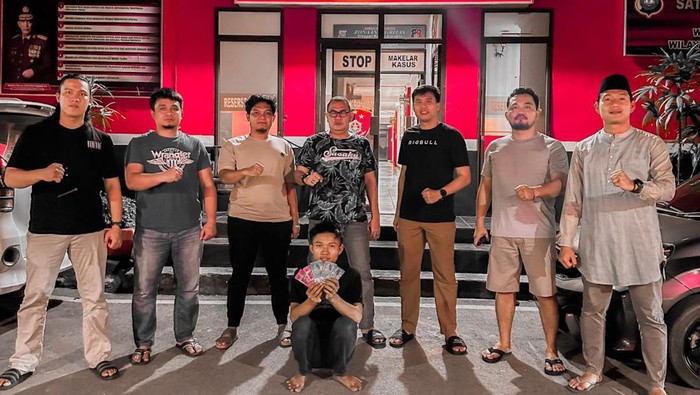 Pelaku penipuan modus pinjam uang lalu dikembalikan pakai uang palsu di Batam ditangkap. (Foto: Istimewa)