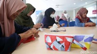 PT Blue Bird Tbk berkolaborasi dengan Yayasan WWF Indonesia dan Rappo, usaha daur ulang yang mengubah plastik sekali pakai menjadi barang serba guna yang bernilai ekonomi, mengadakan workshop upcycling yang diikuti oleh 30 peserta dari Kartini Bluebird.  
