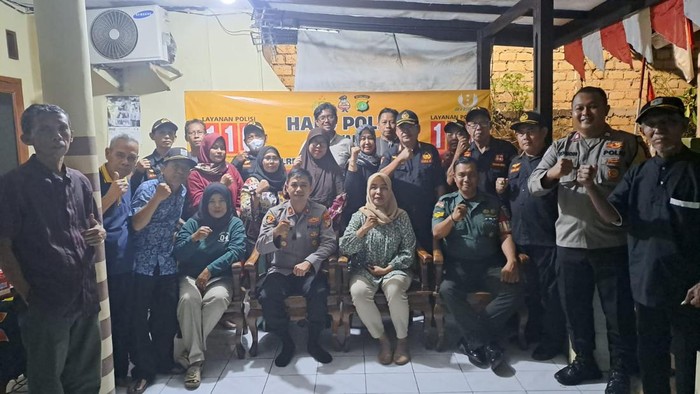 Polsek Jagakarsa mengimbau masyarakat untuk mewaspadai aksi curanmor yang tengah marak.