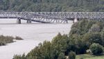 Potret Jembatan Kereta Api di Norwegia Roboh Tergerus Air