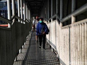 Mengintip Kualitas Udara DKI saat Kebijakan WFH ASN Mulai Diberlakukan