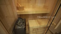 Farida Nurhan juga punya ruang sauna sendiri loh. Foto: dok. YouTube Trans 7 Official