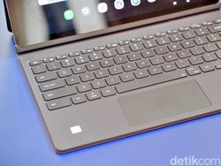 Unboxing Samsung Galaxy Tab S9+: Tablet Tahan Diguyur Air Harga 17 Juta