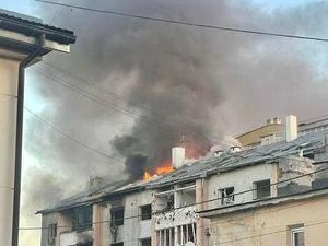 Video Detik-detik Drone Rusia Hantam Situs Warisan Dunia Lviv Siang Bolong, 22 Orang Terluka