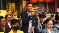 Para mahasiswa Digital Media Internship detikcom akan bertugas di delapan kota antara lain yaitu detiknetwork di Jakarta, di Bandung untuk detikJabar, di Solo untuk detikJateng, di Yogyakarta untuk detikJogja, di Jawa Timur untuk detikJatim, di Makassar untuk detikSulsel, di Bali untuk detikBali, dan di Medan untuk detikSumut.