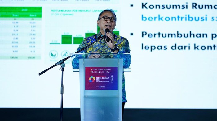 Semringah Zulhas di Penutupan IRS 2023 Semringah Zulhas di Penutupan IRS 2023