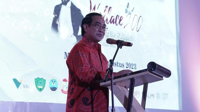 Simposium Wallace