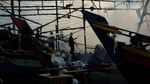 Sudah Belasan Jam, Kebakaran 51 Kapal di Tegal Belum Juga Padam