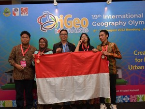 Tim Indonesia Sabet 4 Medali Kompetisi Geografi Internasional iGeo 2023