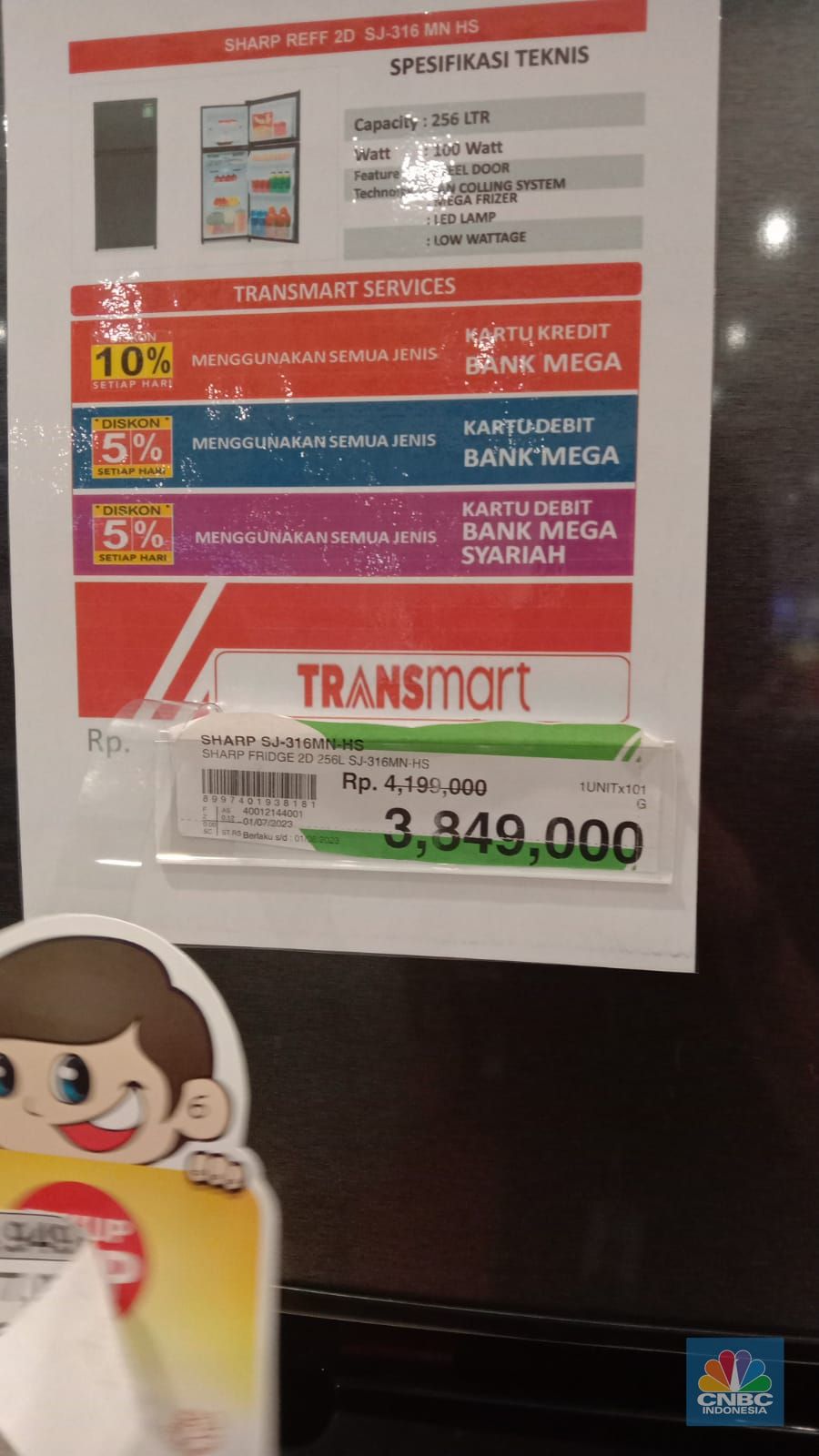 Transmart Full Day Sale pada hari ini, Selasa (15/8/2023). (CNBC Indonesia/ Eqqi Syahputra)
