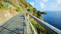 Sebelumnya, untuk menikmati Jalan Cinta ini gratis, namun setelah penutupan satu dekade pengunjung akan diminta membayar tiket masuk sekitar 5 Euro (Rp 85 ribuan). Situs ini dapat menampung hingga 30 orang dalam satu reservasi, dan sekitar 20 slot tersedia sepanjang hari. Artinya, total 600 tamu dapat mengunjungi jalur tersebut setiap hari.