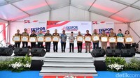 Dalam kegiatan ini Wapres memberikan penghargaan Adikarya Naraya kepada Plt Staf Ahli Menteri Bidang Perdagangan dan Hubungan Imternasional, Staf Khusus Menteri Bidang Komunikasi dan pembangunan, Stafsus Menteri Bidang Kebijakan Pertanian, Plt Kepala BSIP, Kepala Badan Karantina Pertanian, Kepala BPPSDMP, Dirjen Peternakan dan Kesehatan Hewan, Dirjen Perkebunan, Dirjen Hortikultura, Dirjen Tanaman Pangan, Dirjen PSP, dan Sekjen Kementan.  