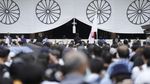 Warga Jepang Mengheningkan Cipta Saat Peringatan Perang Dunia II