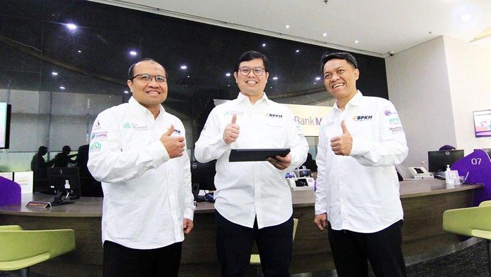 Bank Muamalat Mencatatkan Total Aset Sebesar Rp 63,9 Triliun PT Bank Muamalat Indonesia Tbk mencatat kenaikan laba bersih 27,05% secara tahunan atau year on year (YoY) menjadi Rp 32,65 miliar pada semester I 2023 dari Rp 32,47 miliar di semester pertama tahun lalu.