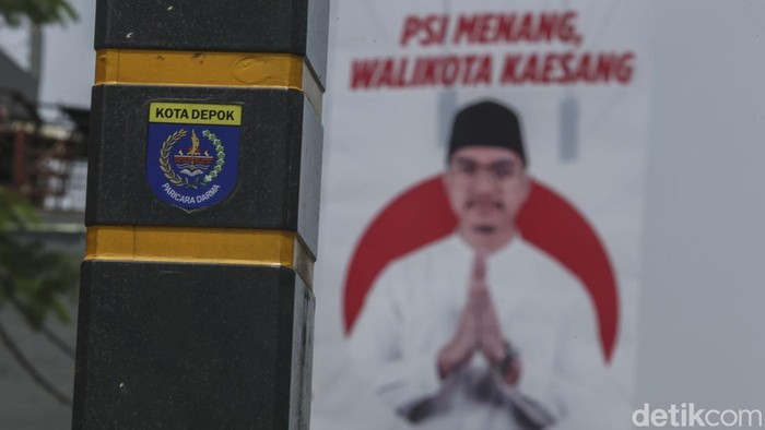 Warga beraktivitas di Jalan Margonda Raya, Depok, Rabu (16/8/2023). Presiden Joko Widodo atau Jokowi memastikan putra bungsunya, Kaesang Pangarep tidak bakal maju dalam Pemilihan Wali Kota Depok 2024.